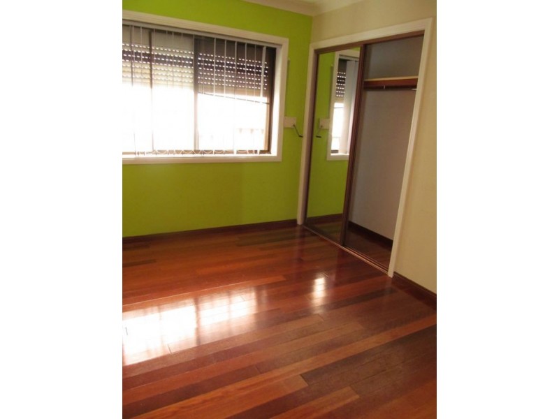 Edensor Park NSW 2176