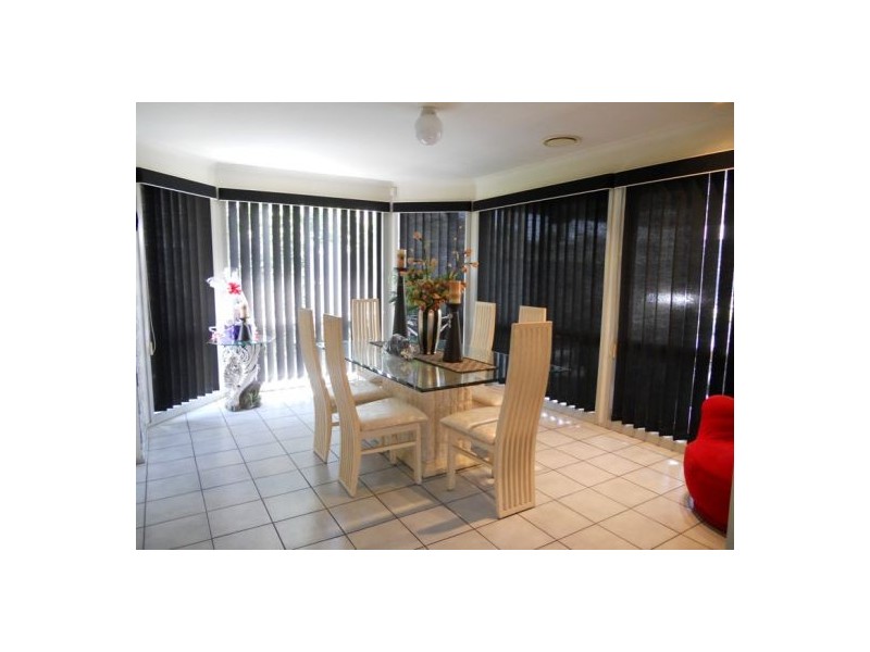 7 Tyringham Close, Hoxton Park NSW 2171