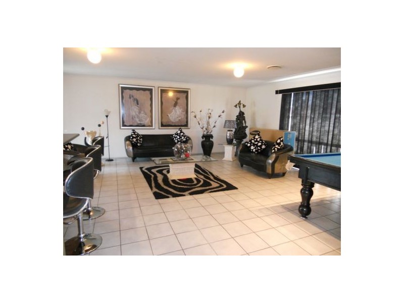 7 Tyringham Close, Hoxton Park NSW 2171