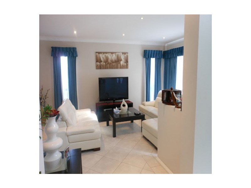 183b Henry Lawson Drive, Georges Hall NSW 2198