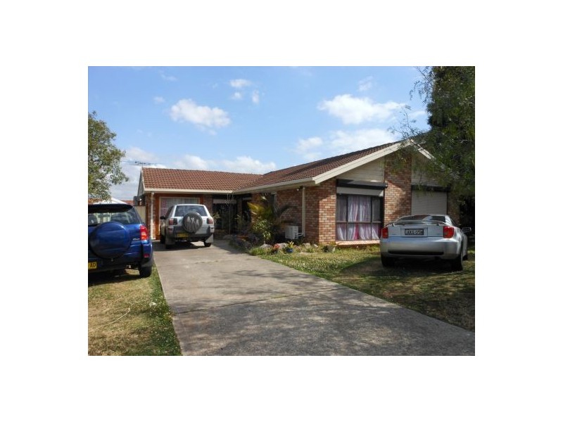 76 Kalang Road, Edensor Park NSW 2176