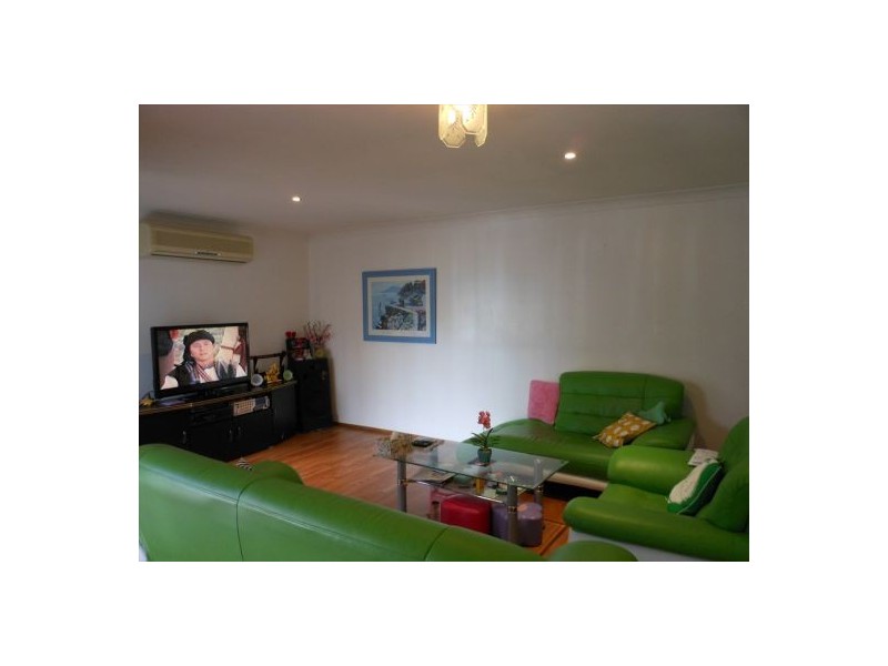 76 Kalang Road, Edensor Park NSW 2176