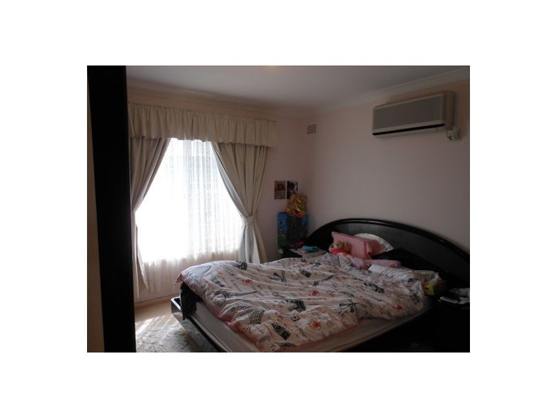38 Harrington St, Cabramatta NSW 2166