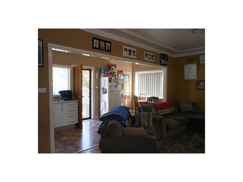 56 Waterside Cres, Carramar NSW 2163