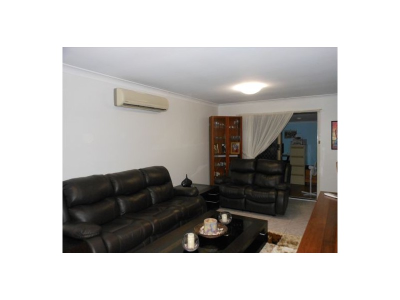 1 Albany Close, Wakeley NSW 2176