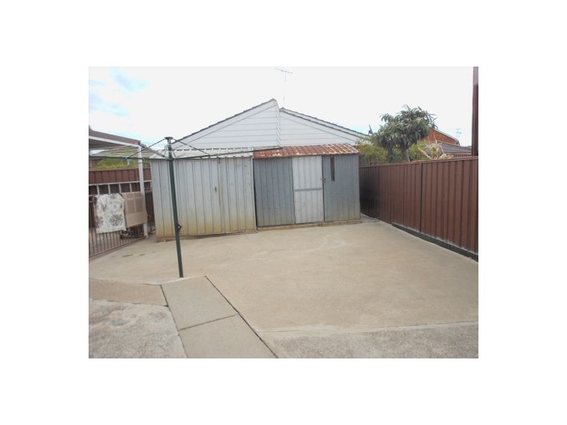 1 Albany Close, Wakeley NSW 2176