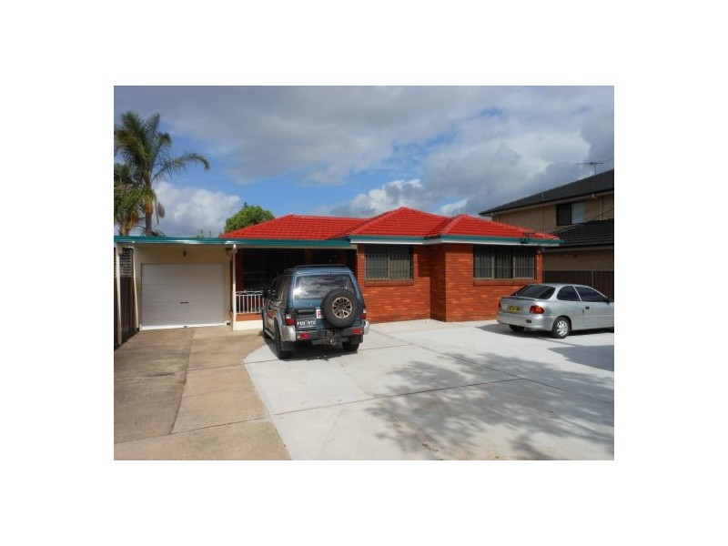 120 webster Road, Lurnea NSW 2170