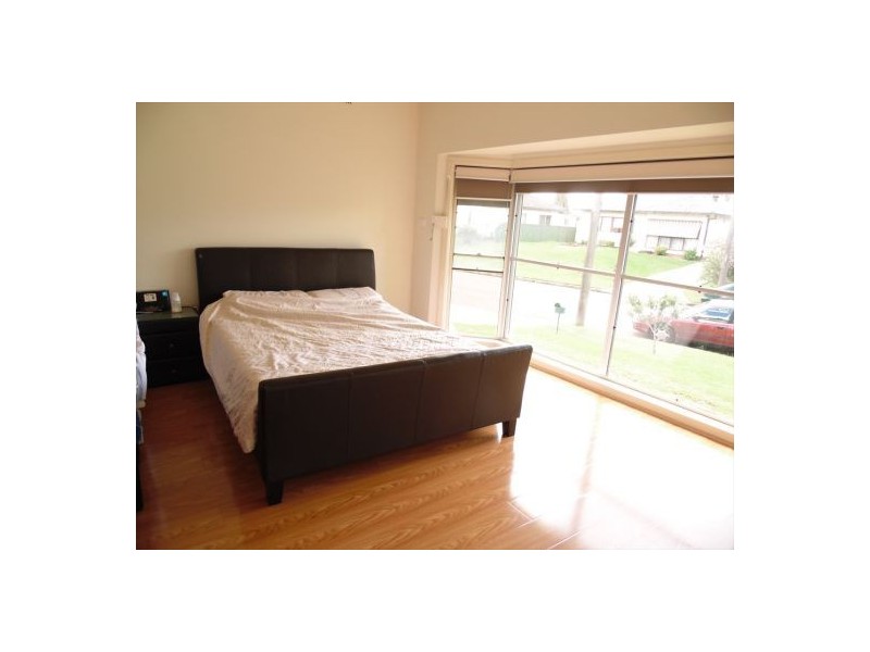 11 Cumming Cres, Lansvale NSW 2166