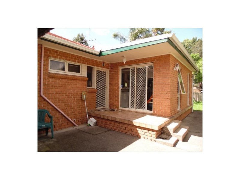 11 Cumming Cres, Lansvale NSW 2166