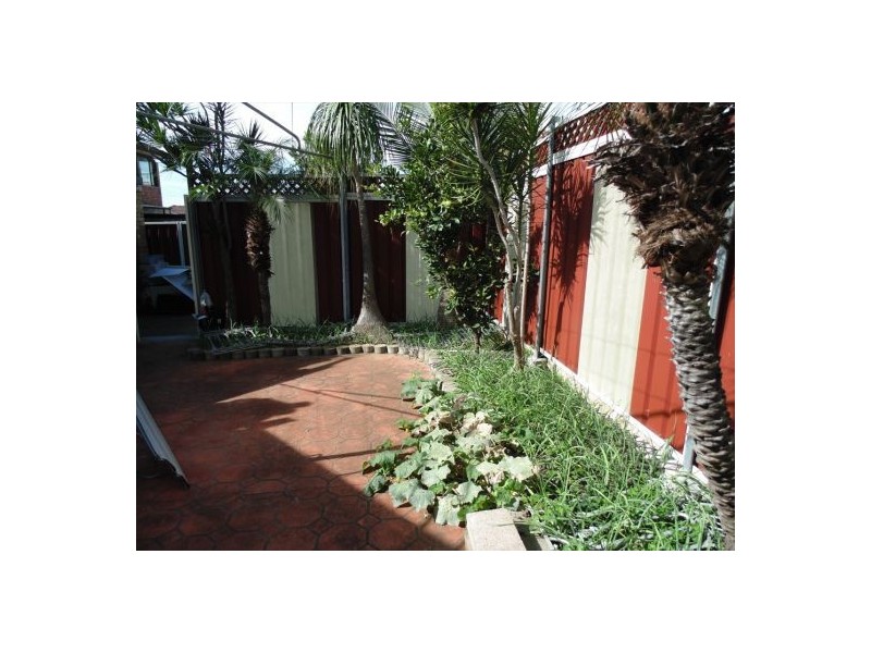31 Brenan Street, Fairfield NSW 2165
