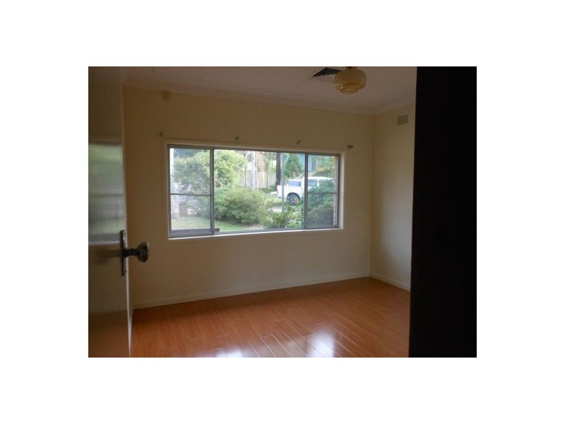 16 Rachel Cres, Mount Pritchard NSW 2170