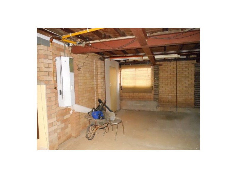 16 Rachel Cres, Mount Pritchard NSW 2170