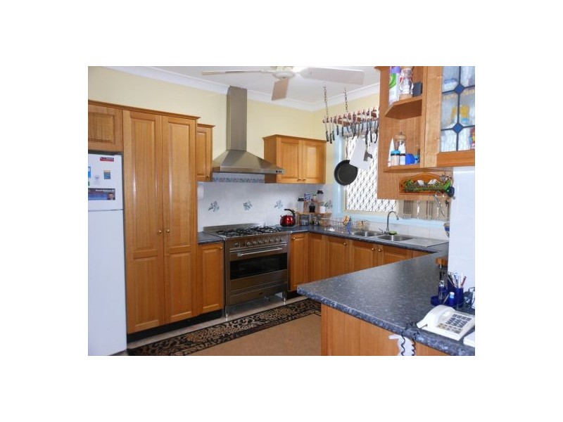 128 O’sullivan Road, Leumeah NSW 2560