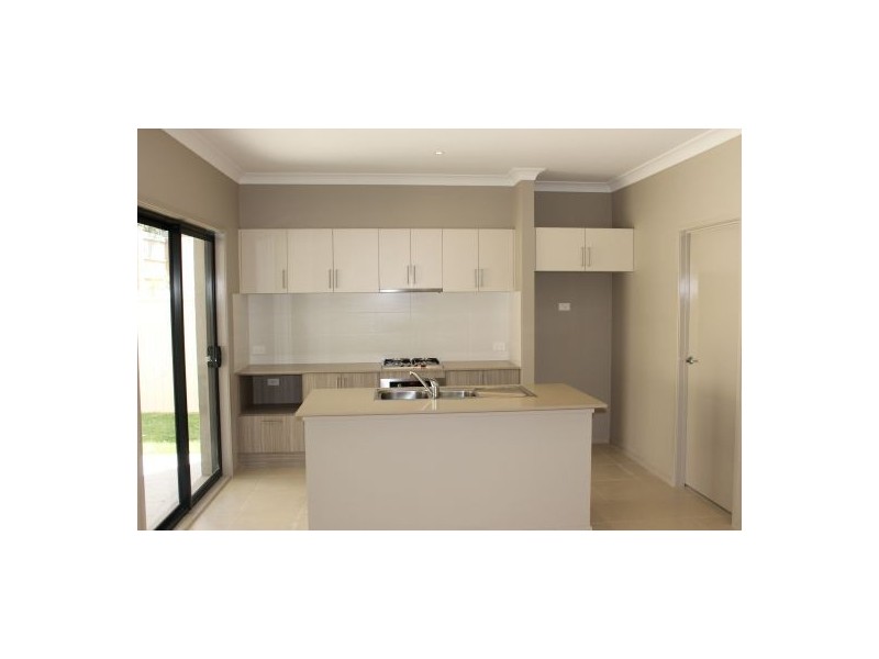 25 Treeland Circuit, Kellyville NSW 2155