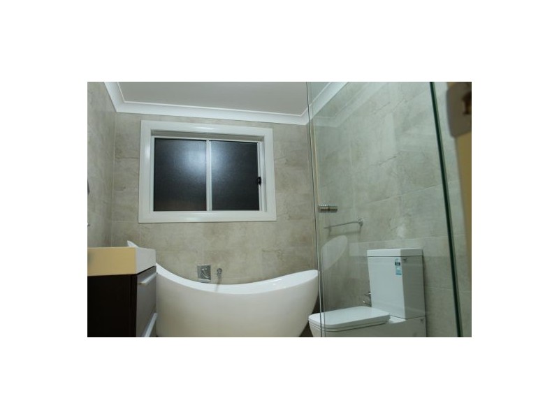 7 James Green Close, (off Burns Rd),, Kellyville NSW 2155