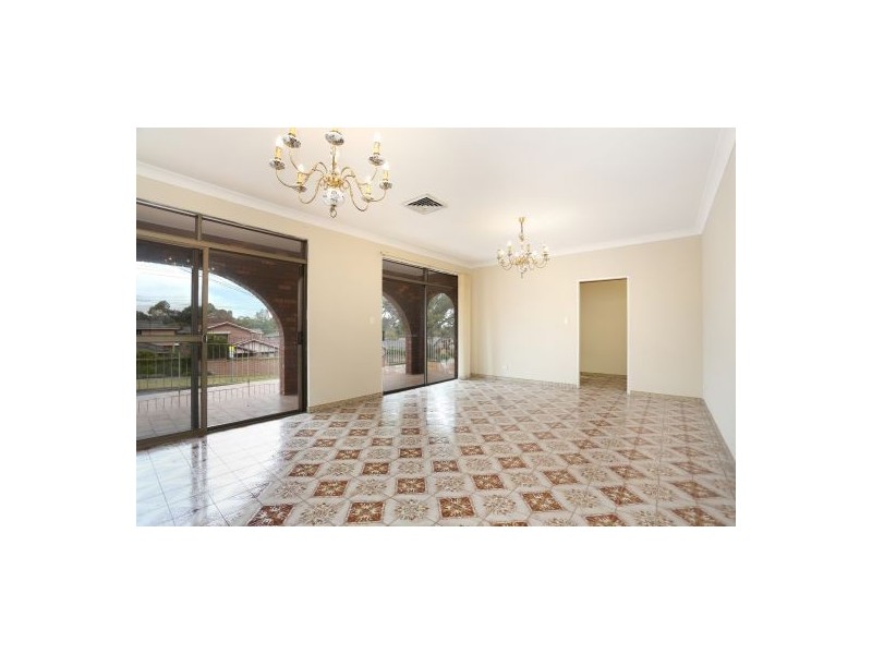 16 President Road, Kellyville NSW 2155