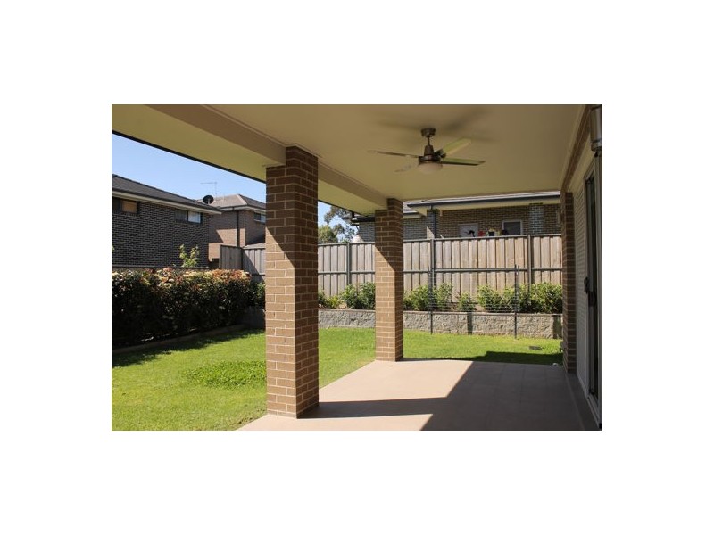 13 James Green Close (off Burns Road), Kellyville NSW 2155