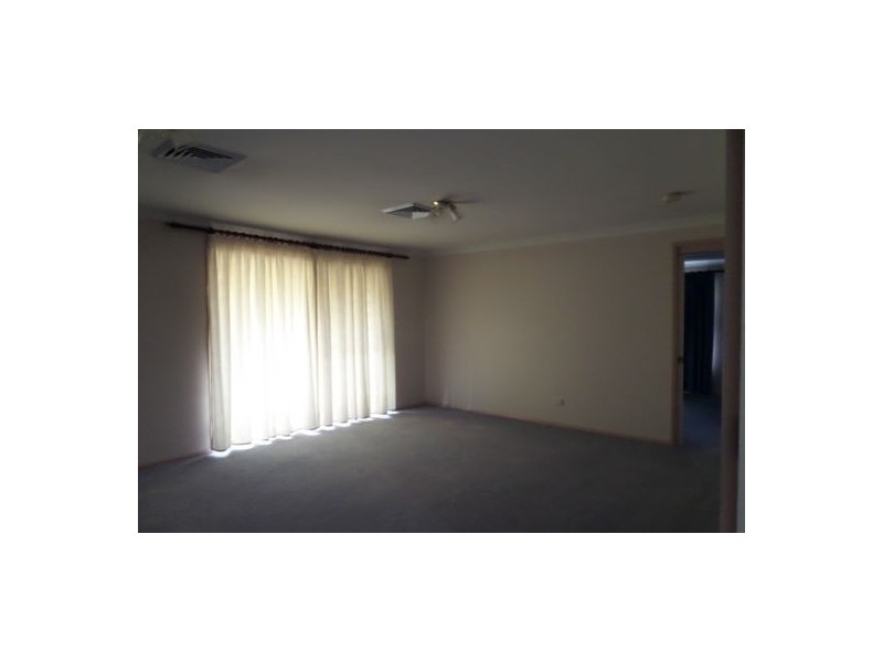 88 Andrew Thompson Dr, Mcgraths Hill NSW 2756