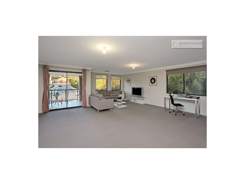 18 Country Club Circuit, Kellyville NSW 2155