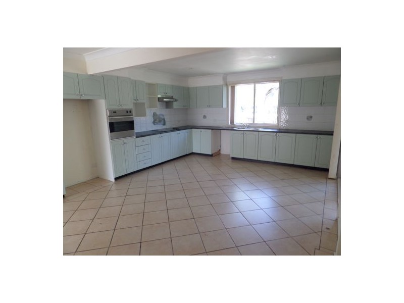 49 William Cox Drive, Richmond NSW 2753