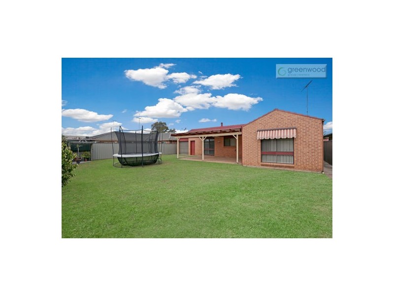 6 Ivy Avenue, Mcgraths Hill NSW 2756