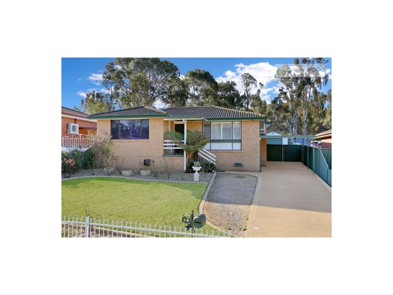 34 Nathan Crescent, Dean Park NSW 2761