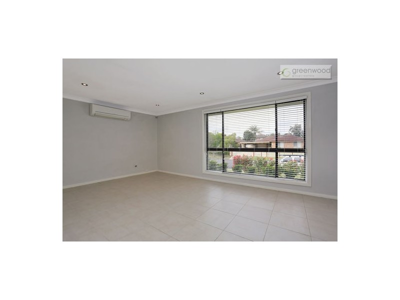 1 Smallwood Road, Mcgraths Hill NSW 2756