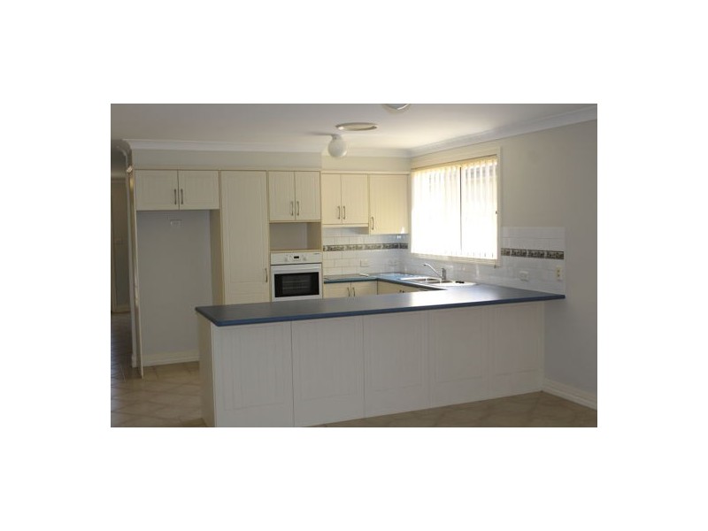 1/32 Paget Street, Richmond NSW 2753