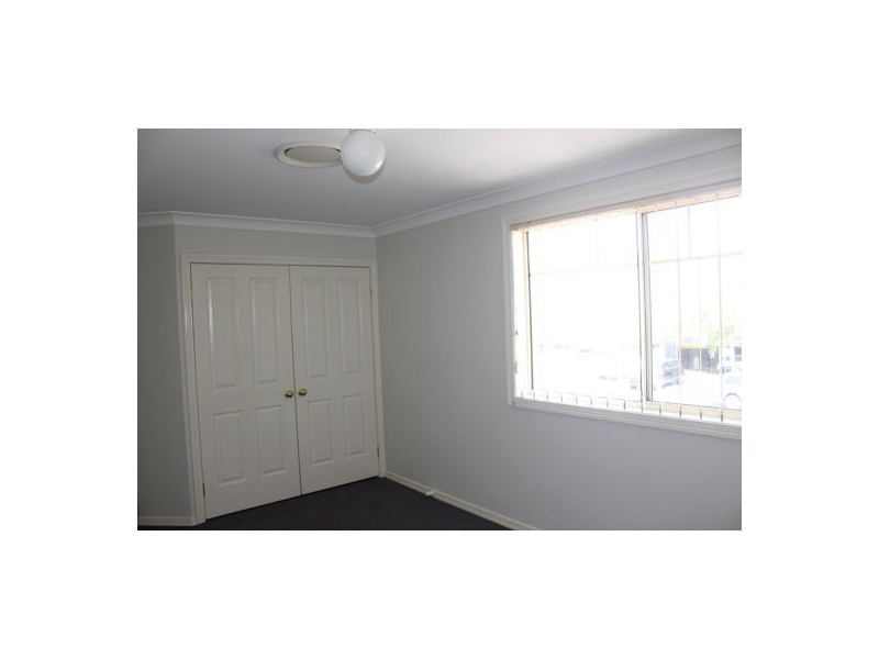 1/32 Paget Street, Richmond NSW 2753