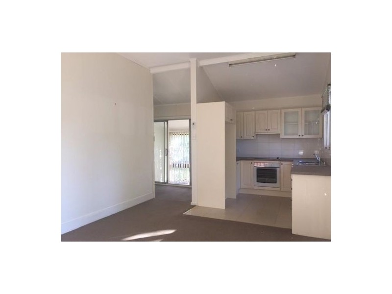 2/35 Campbell Street, South Windsor NSW 2756