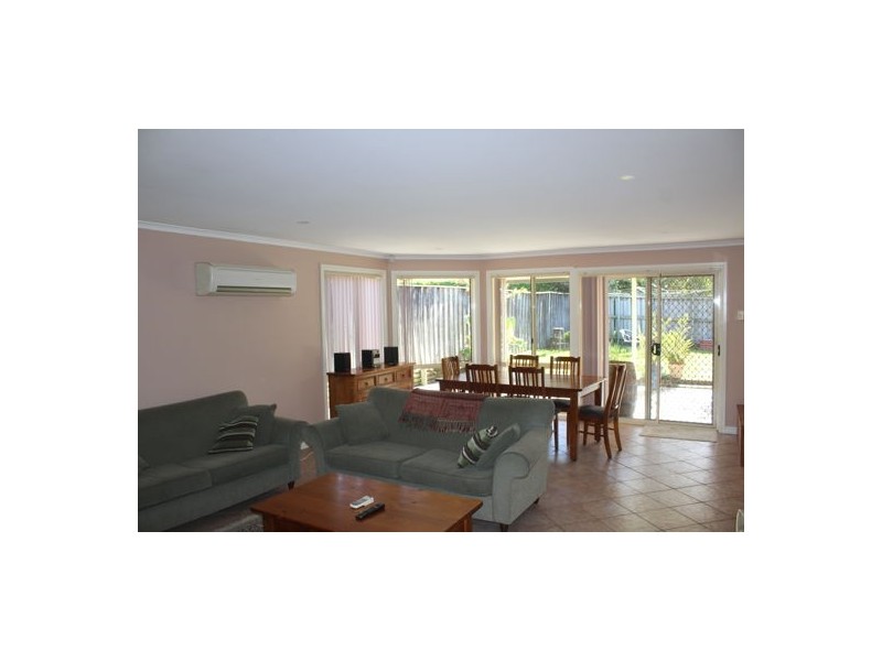 89 Phoenix Ave, Stanhope Gardens NSW 2768