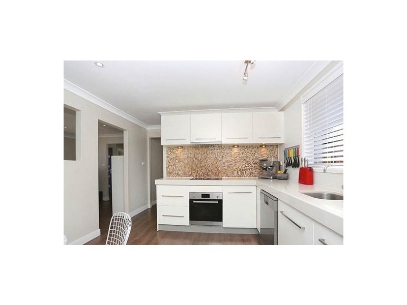 10 Armstrong Place, Dean Park NSW 2761