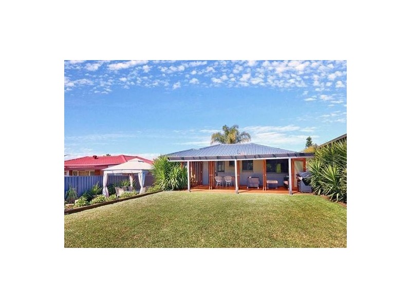 10 Armstrong Place, Dean Park NSW 2761