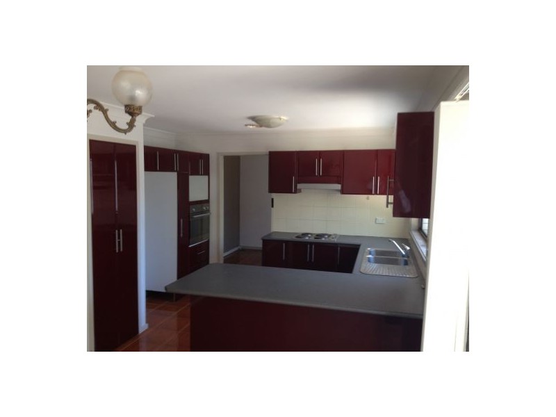 225 Madagascar Drive, Kings Park NSW 2148