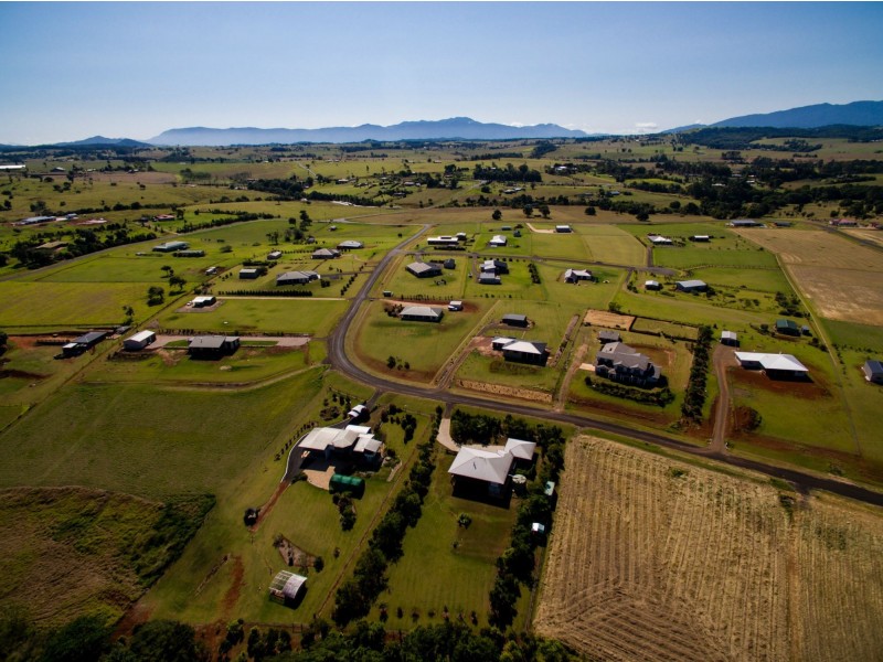 2 Jessica Road, Peeramon QLD 4885