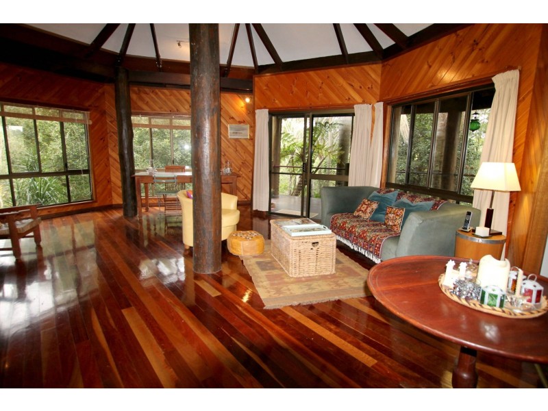 35 Park Avenue, Yungaburra QLD 4884