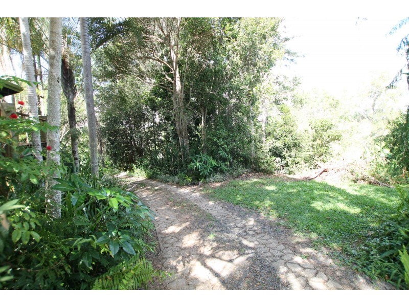 35 Park Avenue, Yungaburra QLD 4884
