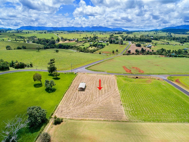6 Jessica Road, Peeramon QLD 4885