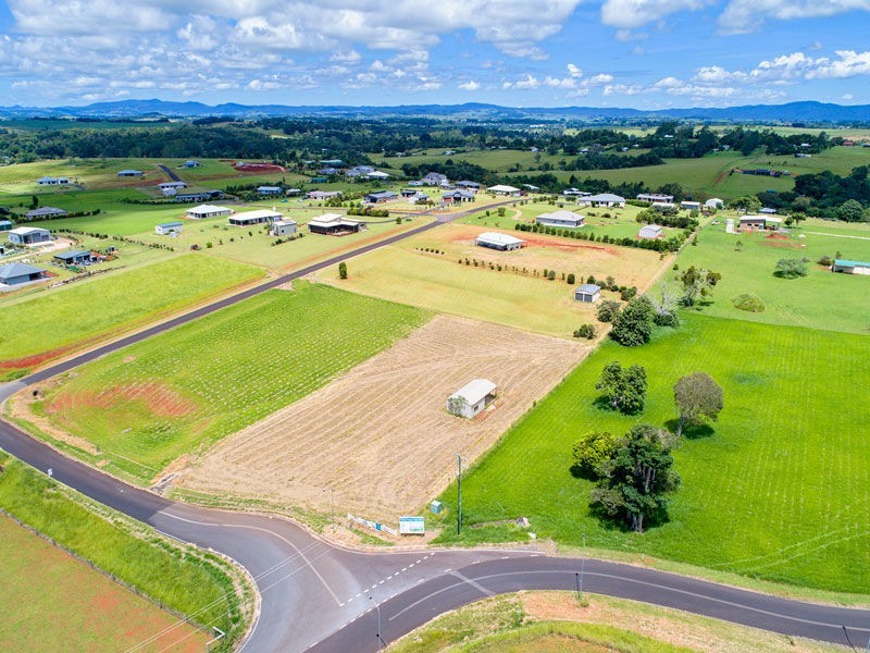 6 Jessica Road, Peeramon QLD 4885