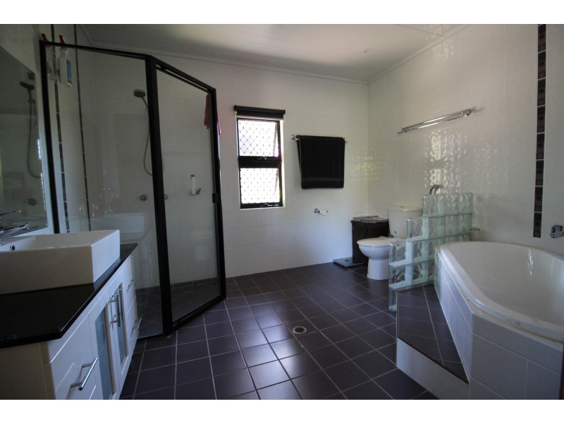 Yungaburra QLD 4884