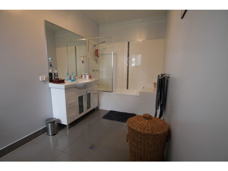 Atherton QLD 4883