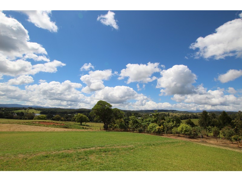 Yungaburra QLD 4884
