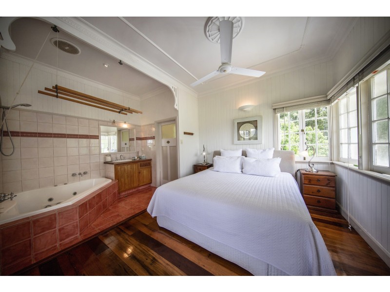 Yungaburra QLD 4884