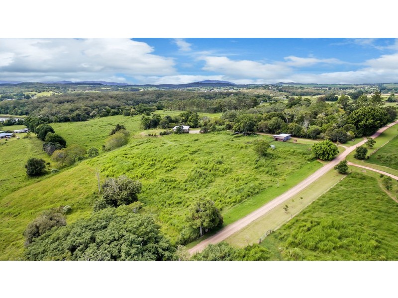 57 Denny Road, Yungaburra QLD 4884