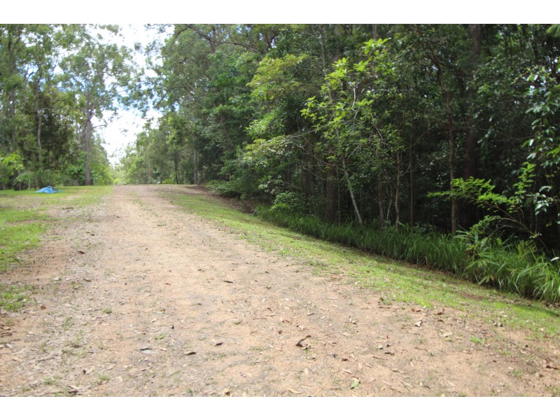169 Mulgrave Road, Yungaburra QLD 4884