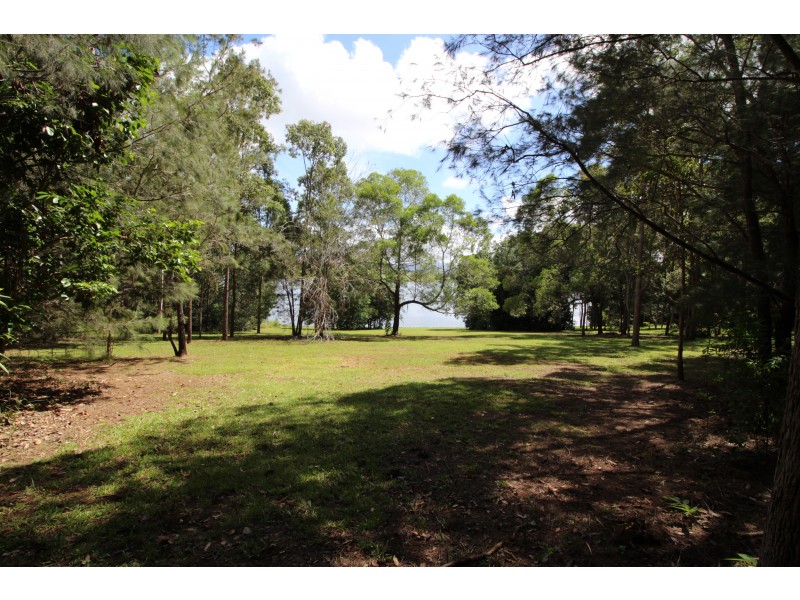 169 Mulgrave Road, Yungaburra QLD 4884