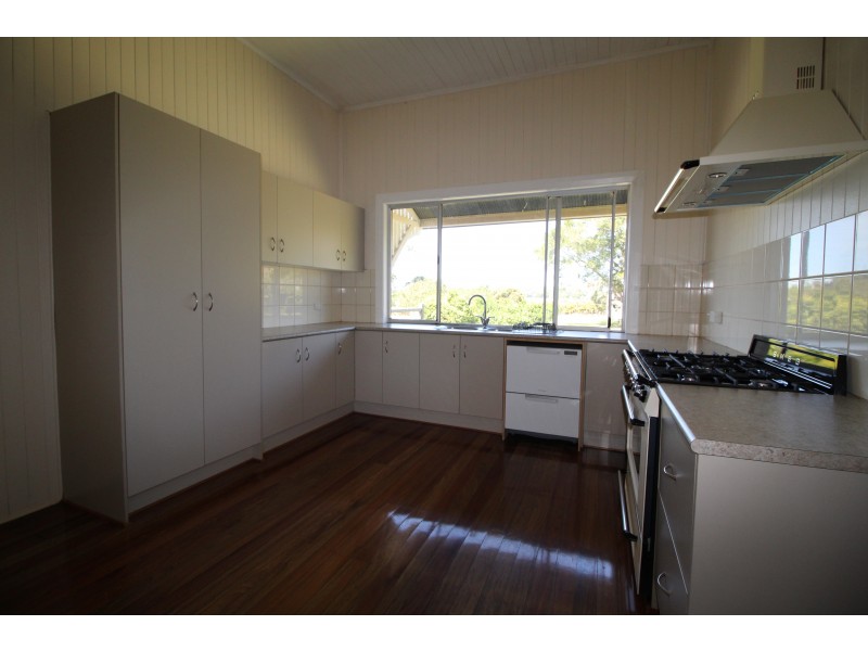 13 Hastie Rd, Atherton QLD 4883
