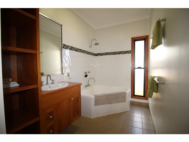 Yungaburra QLD 4884