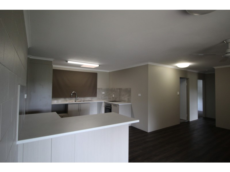 8 Coolibah Cl, Yungaburra QLD 4884