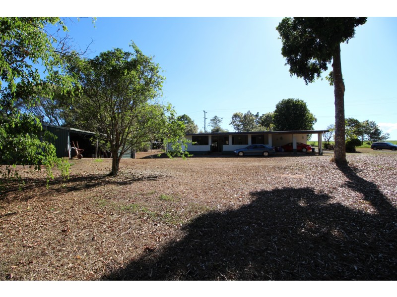 174 Anderson Rd, Peeramon QLD 4885